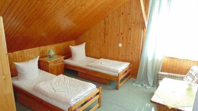 Agrohotelik-Gospodarstwo Agroturystyczne Mrągowo Esterno foto
